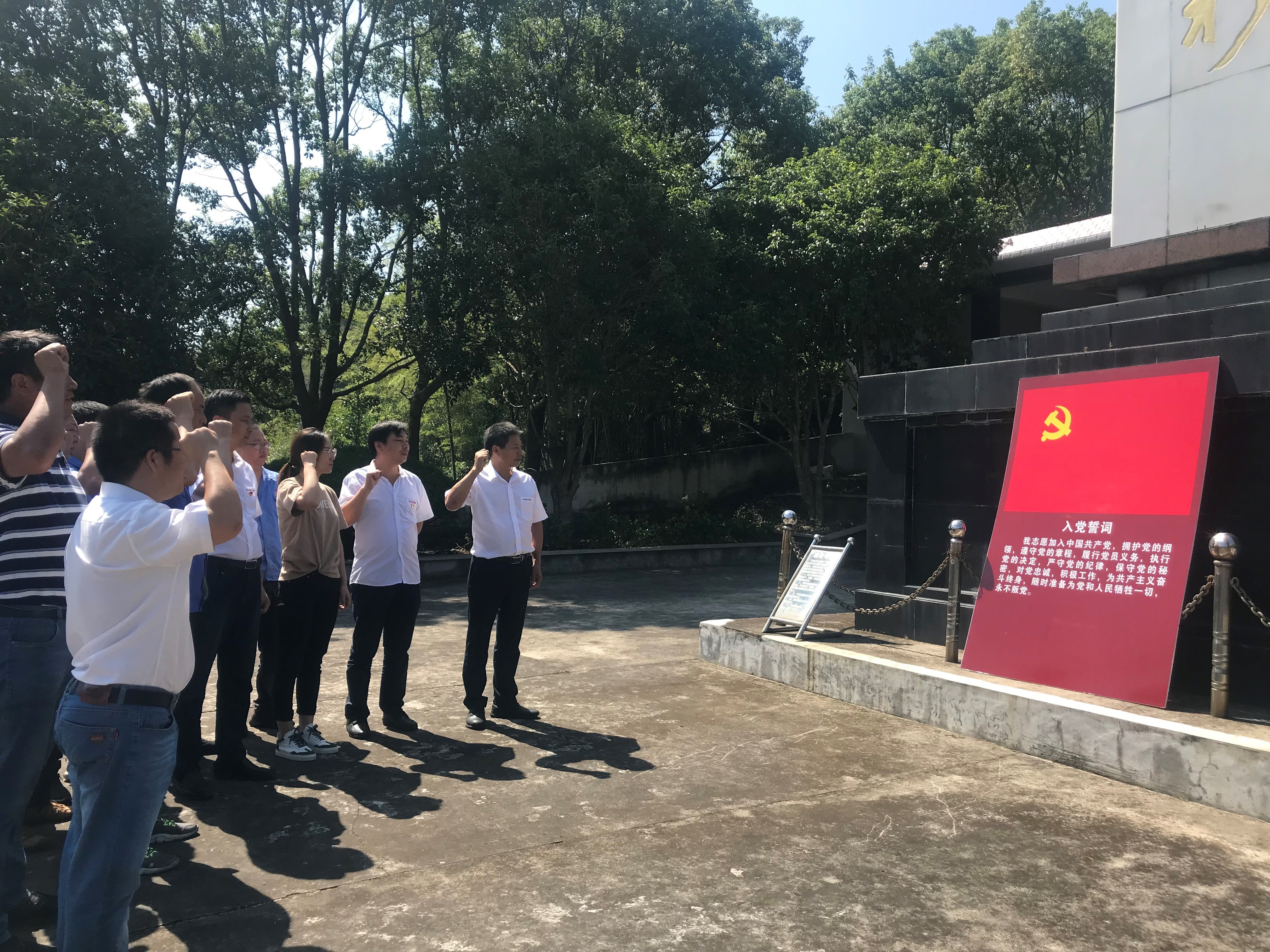 數(shù)控雕銑機(jī),模具雕銑機(jī),立式加工中心,石墨雕銑機(jī)-凱博數(shù)控 數(shù)控雕銑機(jī),模具雕銑機(jī),立式加工中心,石墨雕銑機(jī)-凱博數(shù)控